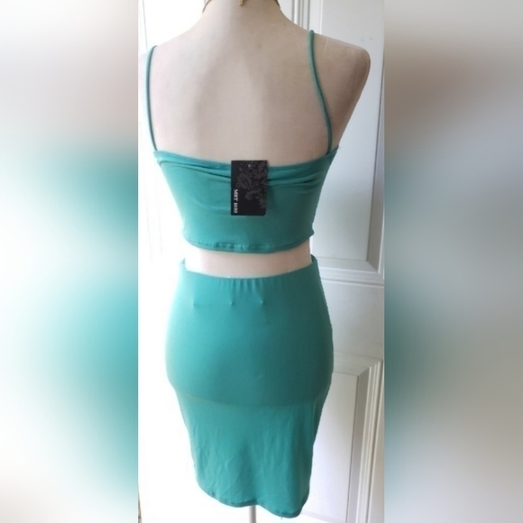 MRT 1030 Skirt Set - Picture 2 of 7